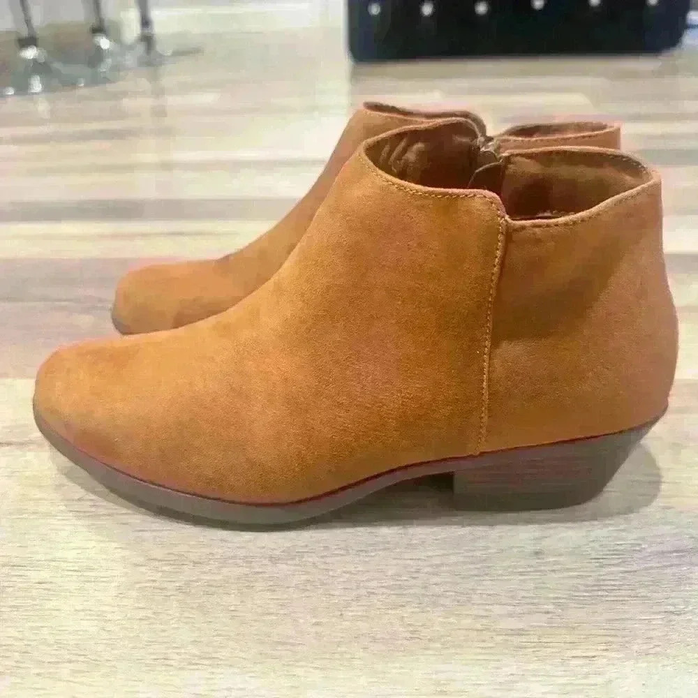 Size 9 Shoeland Faux Vegan Leather Zip Up Heeled Booties